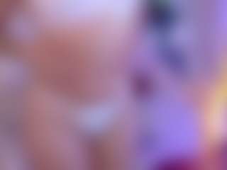 Live cam show with aitana01 - Double Penetration on Camsoda