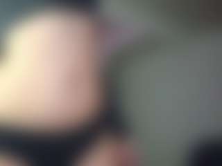 Live cam show with Ariana-Romero19 - New Petite on Camsoda
