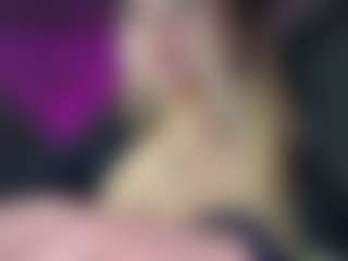 Live cam show with Ariana-Romero19 - Drinking on Camsoda