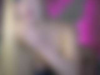 Ariana-romero19