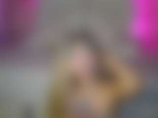 Ariana-romero19