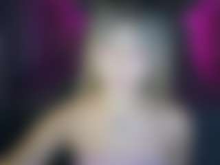 Ariana-romero19