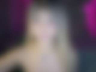 Ariana-romero19