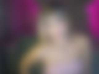 Ariana-romero19