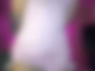 Ariana-romero19