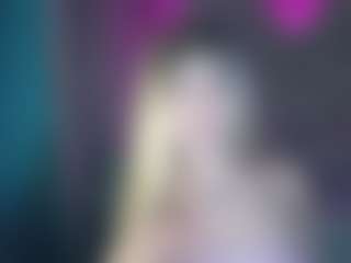 Ariana-romero19