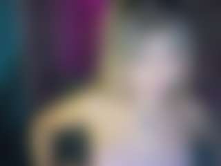 Ariana-romero19