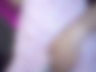 Ariana-romero19