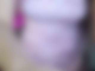 Ariana-romero19