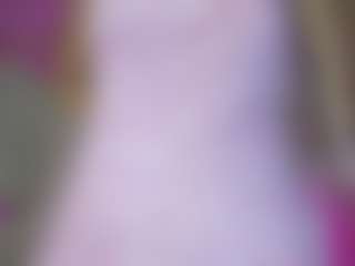 Ariana-romero19