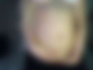 Live cam show with Ariana-bb - Blonde Hair on friskycurves.com