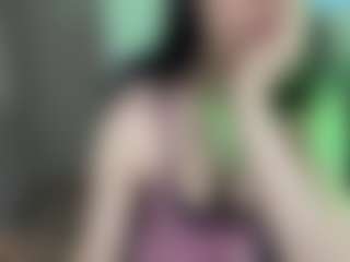 Live cam show with Marian - Genital Piercings on AdultVida.com