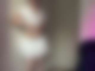 Live cam show with Marian - Handjob on Camsoda