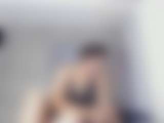 Live cam show with Debora-Dark - Hazel Eyes on Soda Cam