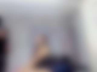 Live cam show with Debora-Dark - Hazel Eyes on boobsie.com