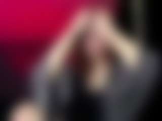 Live cam show with EstherCiocca - Nipple Piercings on Dare Cams