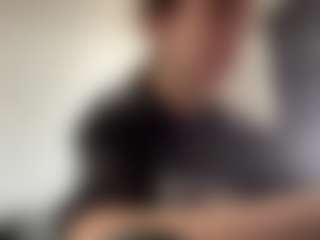 Live cam show with GwendaWanders - Nipple Piercings on madthumbs