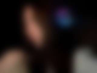Live cam show with GwendaWanders - Genital Piercings on Soda Cam