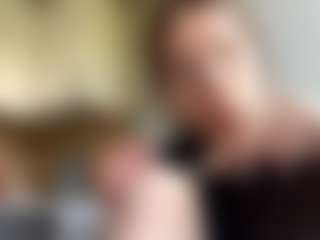 Live cam show with GwendaWanders - Ass To Mouth on StripNow