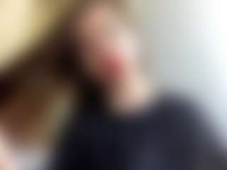 Live cam show with GwendaWanders - Genital Piercings on xxxlivecams.org