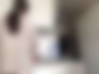 Live cam show with GwendaWanders - Flashing on Camiplay Live