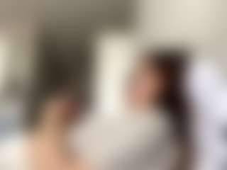 Live cam show with GwendaWanders - Flashing on liverealitysex.com