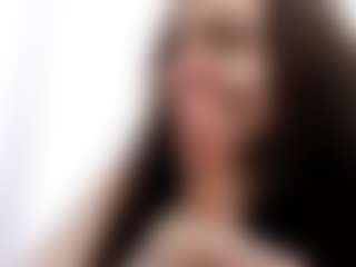 Live cam show with GwendaWanders - Average on Free Soda