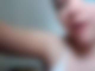 GwendaWanders's Live Sex Cam Show