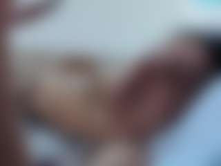 Live cam show with GwendaWanders - Erotic Dance on fapnchat