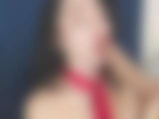 Live cam show with itsliaa - Facial on Camiplay Live