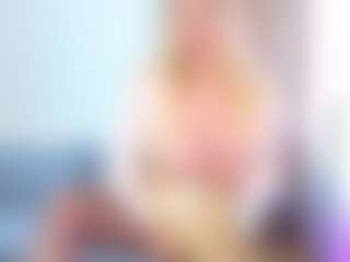 JuliaWatson66's Live Sex Cam Show