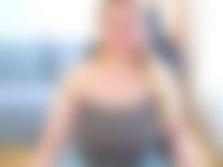 JuliaWatson66's Live Sex Cam Show
