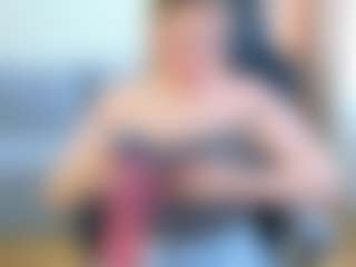 JuliaWatson66's Live Sex Cam Show