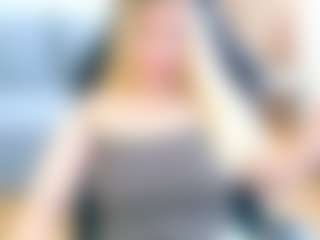 JuliaWatson66's Live Sex Cam Show