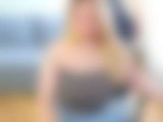 JuliaWatson66's Live Sex Cam Show