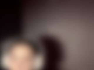 Live cam show with KhalilahArthur - Joi on AdultVida.com
