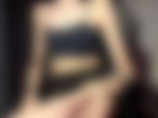 Live cam show with KhalilahArthur - Blue Eyes on AdultVida.com