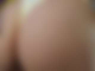 Live cam show with LeilaBie - Joi on xDating