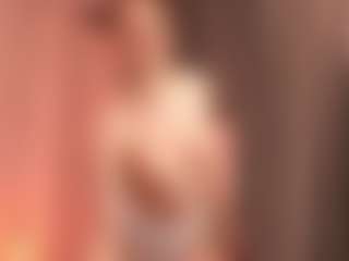 Live cam show with LeilaBie - Tittyfuck on Camsoda