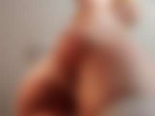 Live cam show with LupeRuthenberg - Blonde Hair on Camming Site