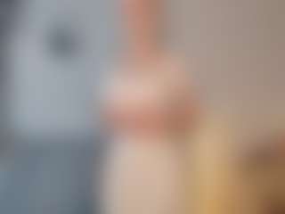 Live cam show with LupeRuthenberg - Body Massage on Camsoda