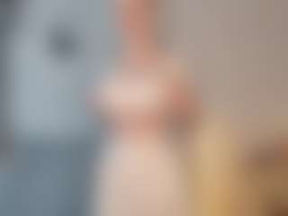 Live cam show with LupeRuthenberg - Body Massage on Camsoda