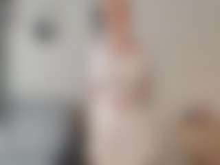 Live cam show with LupeRuthenberg - Blue Eyes on Camsoda