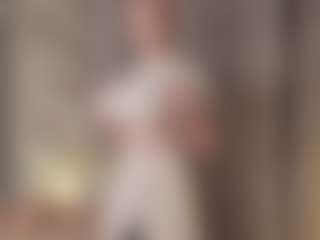 Live cam show with LupeRuthenberg - Blue Eyes on livesuperchat.net