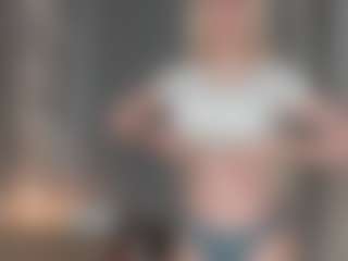 Live cam show with LupeRuthenberg - Blue Eyes on CamwithHer
