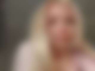 Live cam show with LupeRuthenberg - Butt Plug on xDating