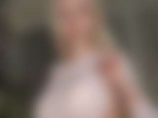 Live cam show with LupeRuthenberg - Blonde Hair on Gym Cam Girls