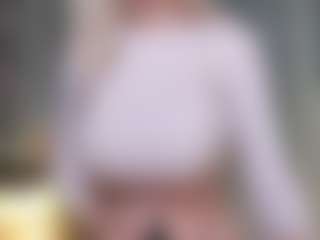 Live cam show with LupeRuthenberg - Blonde Hair on Camsoda Late Night
