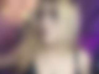Live cam show with lya-nekko - Nipple Piercings on StripNow