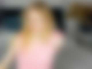 Live cam show with Esme - Teen (18+) on mypornchat.com